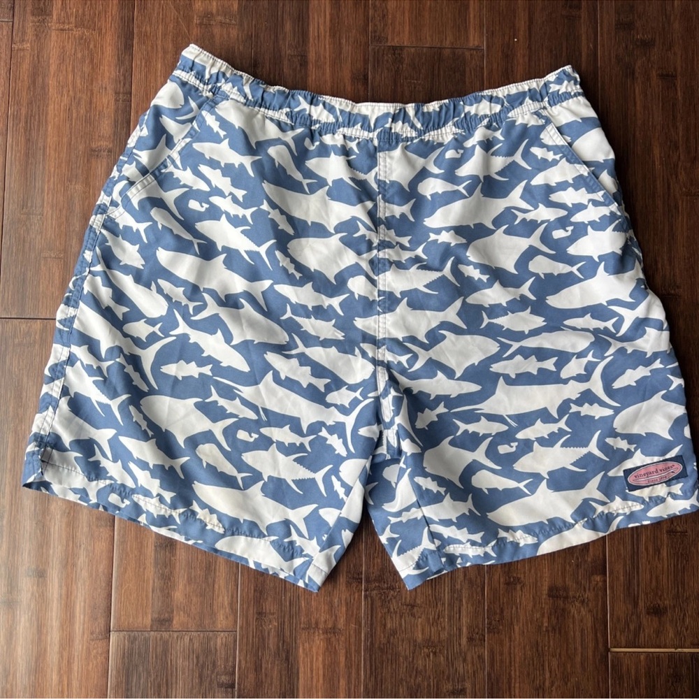 Men’s Vineyard Vines Shark Whale Swim Shorts Trunks Medium w/ Pouch